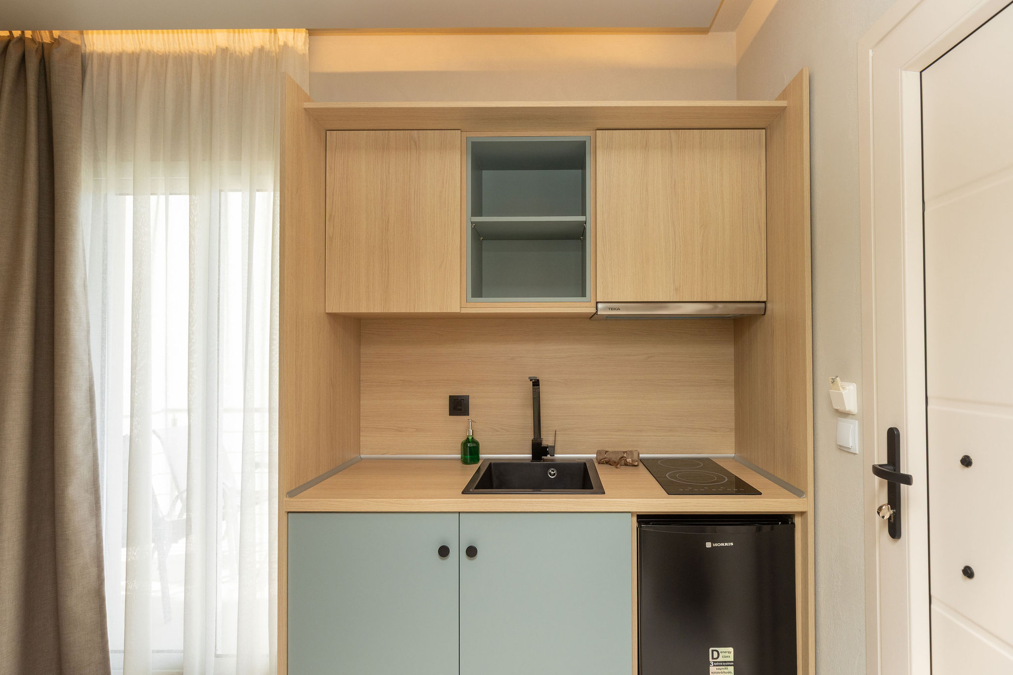 ROOM15 11