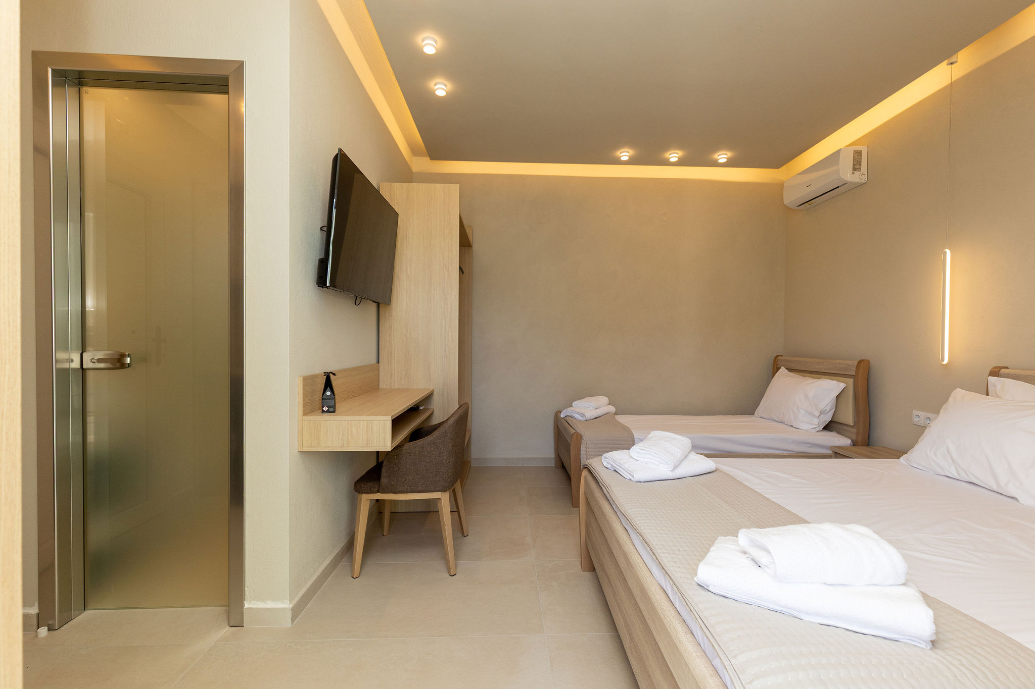 ROOM15 21
